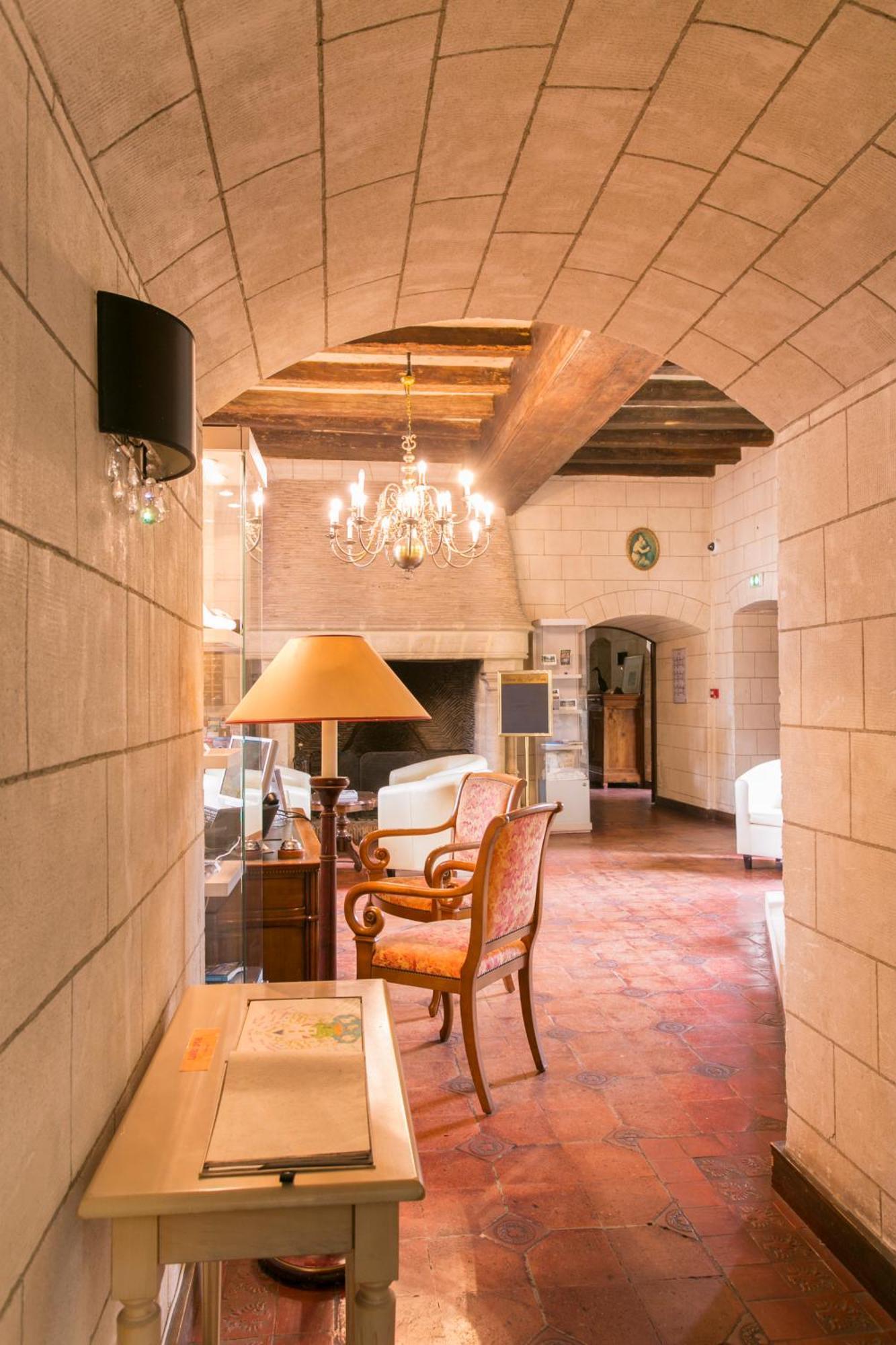 Hôtel Chateau Golf des Sept Tours by Popinns Courcelles-de-Touraine Extérieur photo