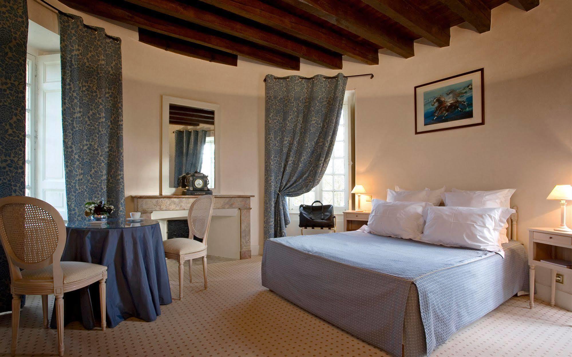 Hôtel Chateau Golf des Sept Tours by Popinns Courcelles-de-Touraine Chambre photo