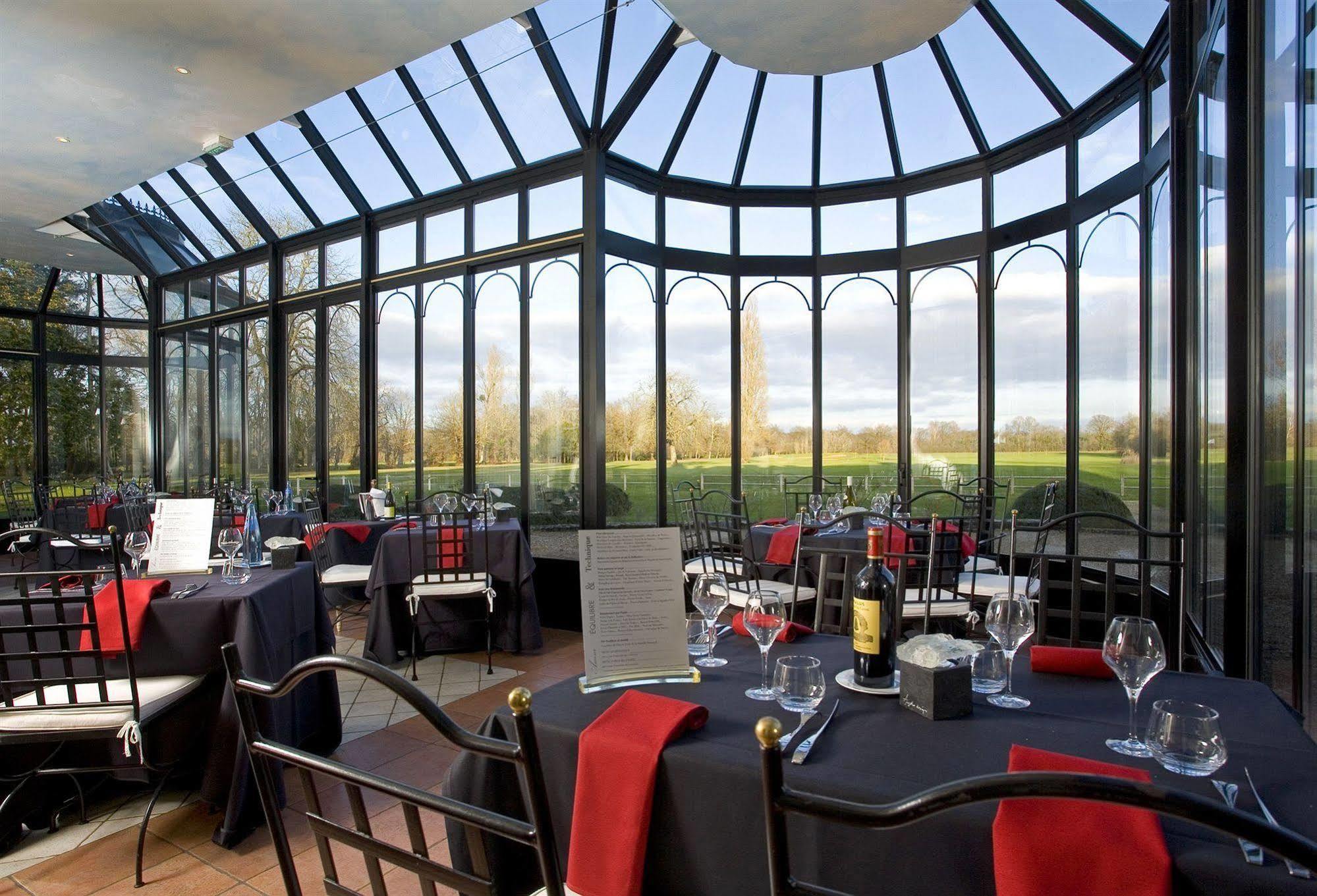 Hôtel Chateau Golf des Sept Tours by Popinns Courcelles-de-Touraine Restaurant photo